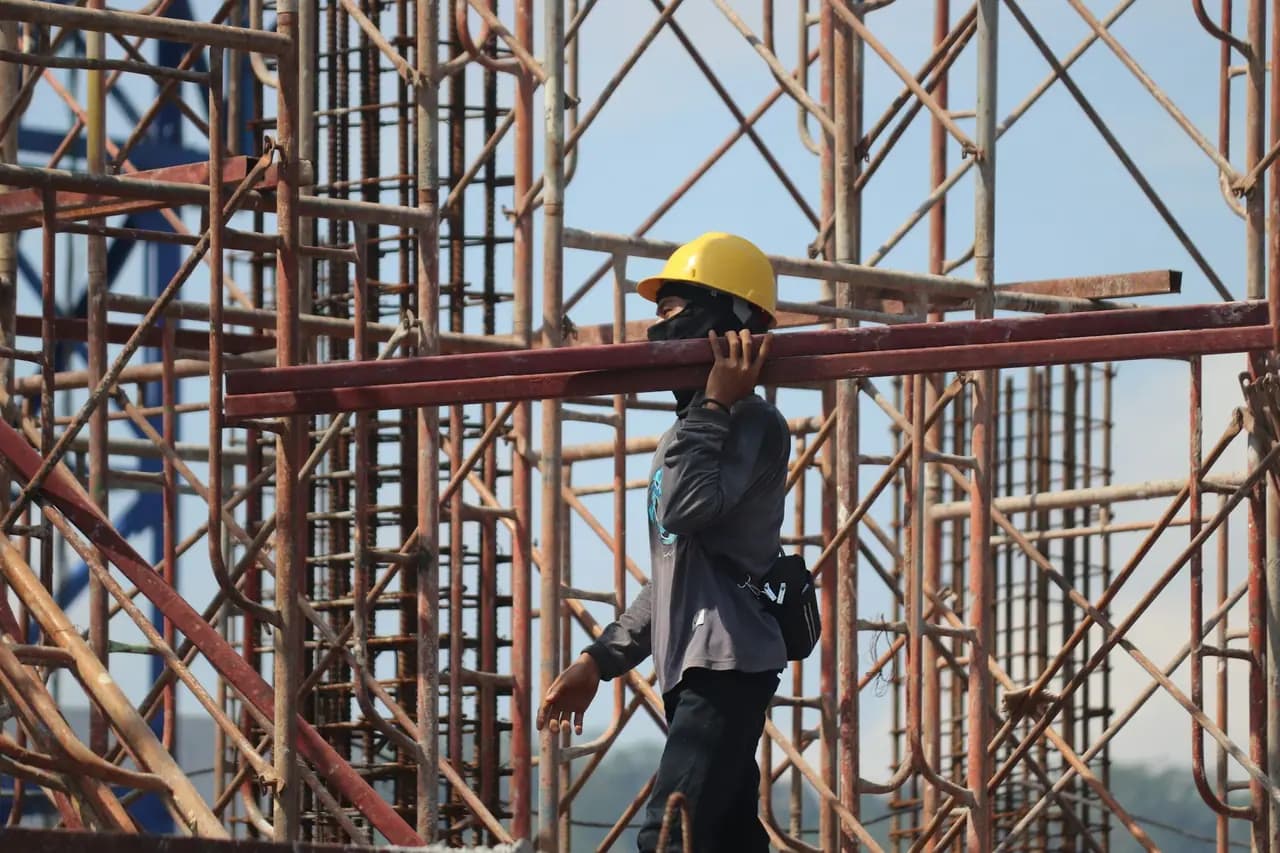 Obra de requalificação urbana em via pública