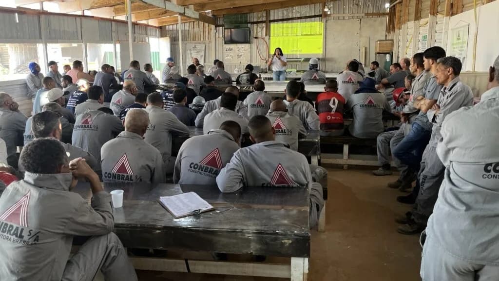 Seconci-DF: Setembro Amarelo leva saúde mental a 2,9 mil trabalhadores nos canteiros de obras do DF
