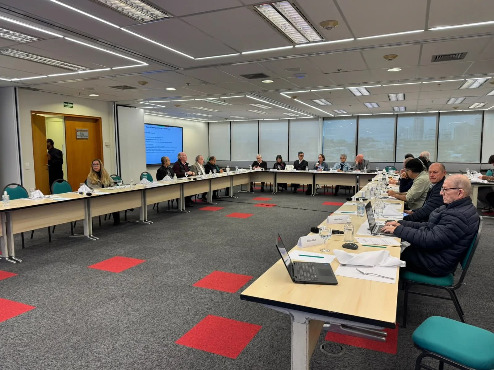 Secovi-SP e SindusCon-SP debatem inadimplência, FGTS e chegada do Núcleo de Cidades Inteligentes do CEBRI