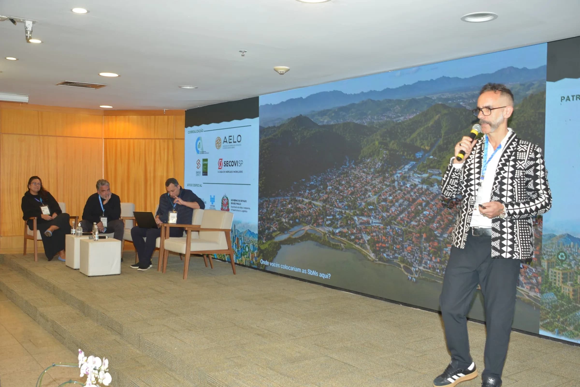 SBN como estratégia de projeto no desenvolvimento urbano: painel reúne cases de Niterói, Santa Catarina e São José dos Campos